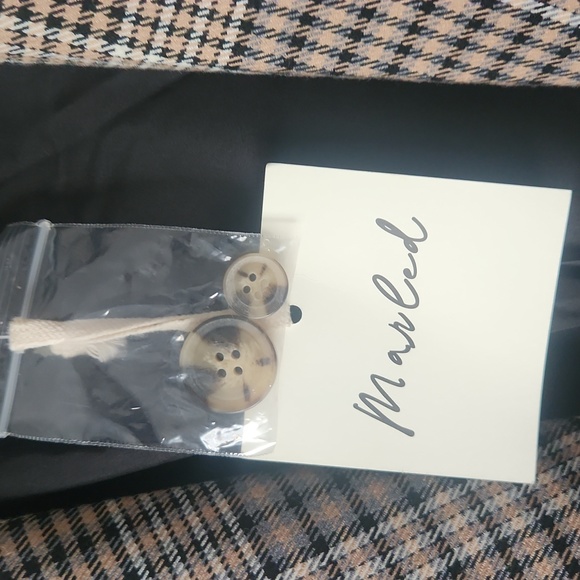 Plaid Blazer - Picture 6 of 10